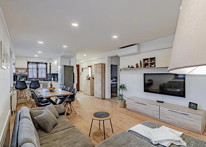 Stella Apartment