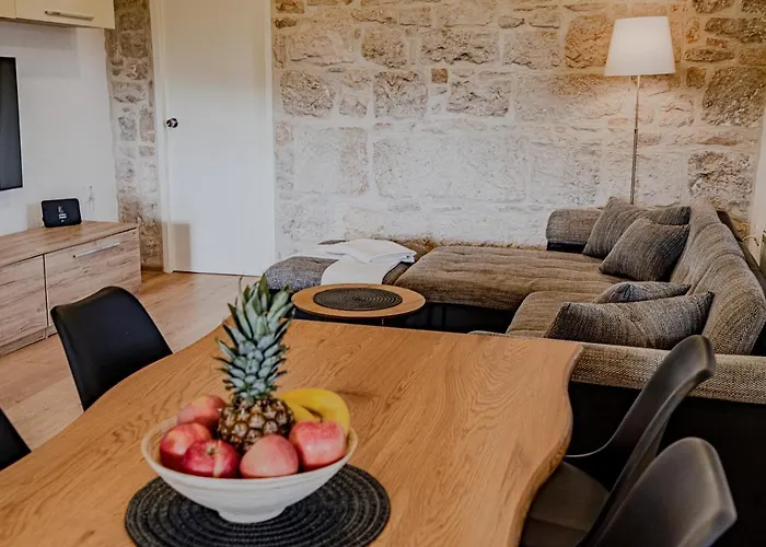 Stella Apartment